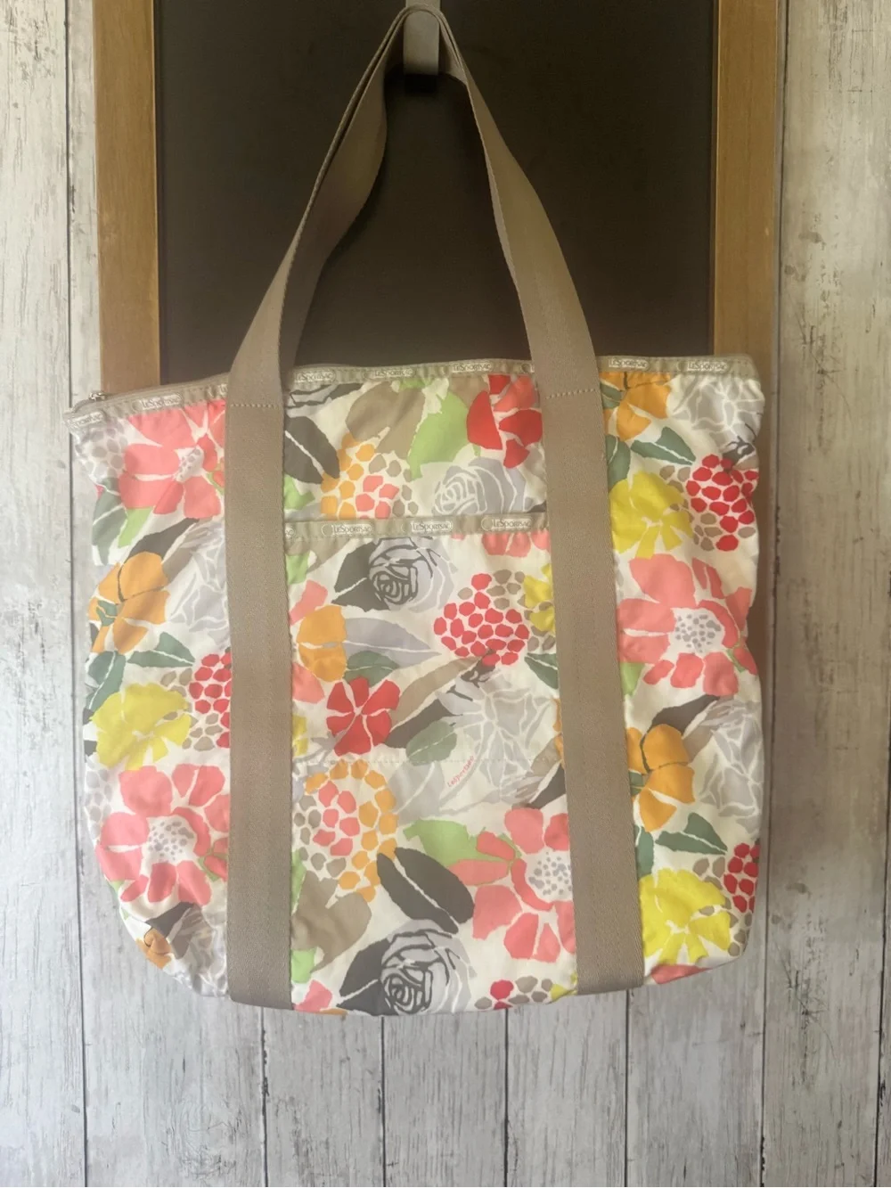 Lesportsac Floral Weekender Jive Carry On Tote Travel Bag